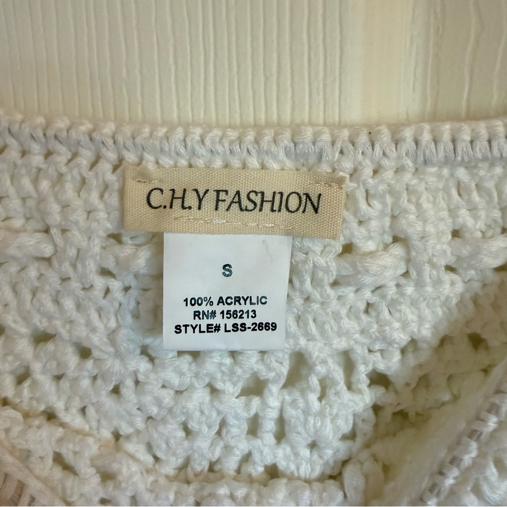 White Crochet Asymmetrical Fringe Skirt size Small - Picture 4 of 5